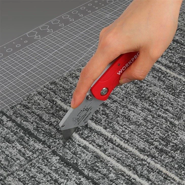 PLASTIC QUICK-CHANGE FOLDING UTILITY KNIFE